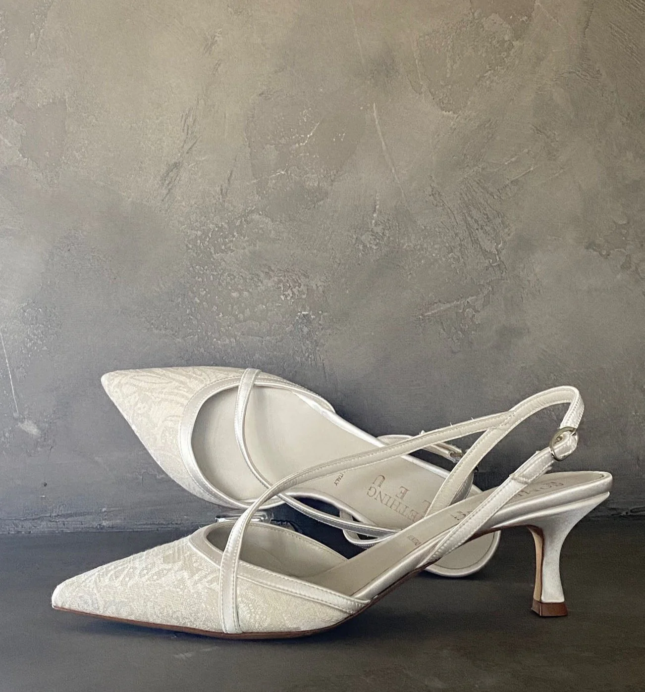 Seveyn Slingback Kitten Heel - Image 5